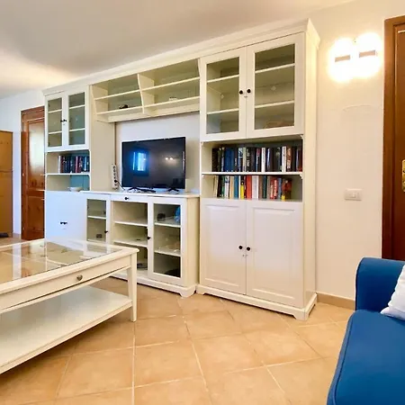 Semesterbostad Oleandri Santa Teresa Gallura