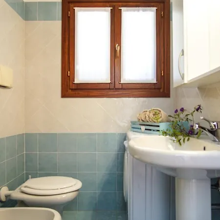 Semesterbostad Oleandri *